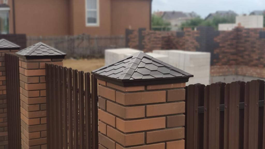 Колпак Zking Эверест Коричневый на столб 1.5х1.5 кирпича (390х390мм) в Чите фото