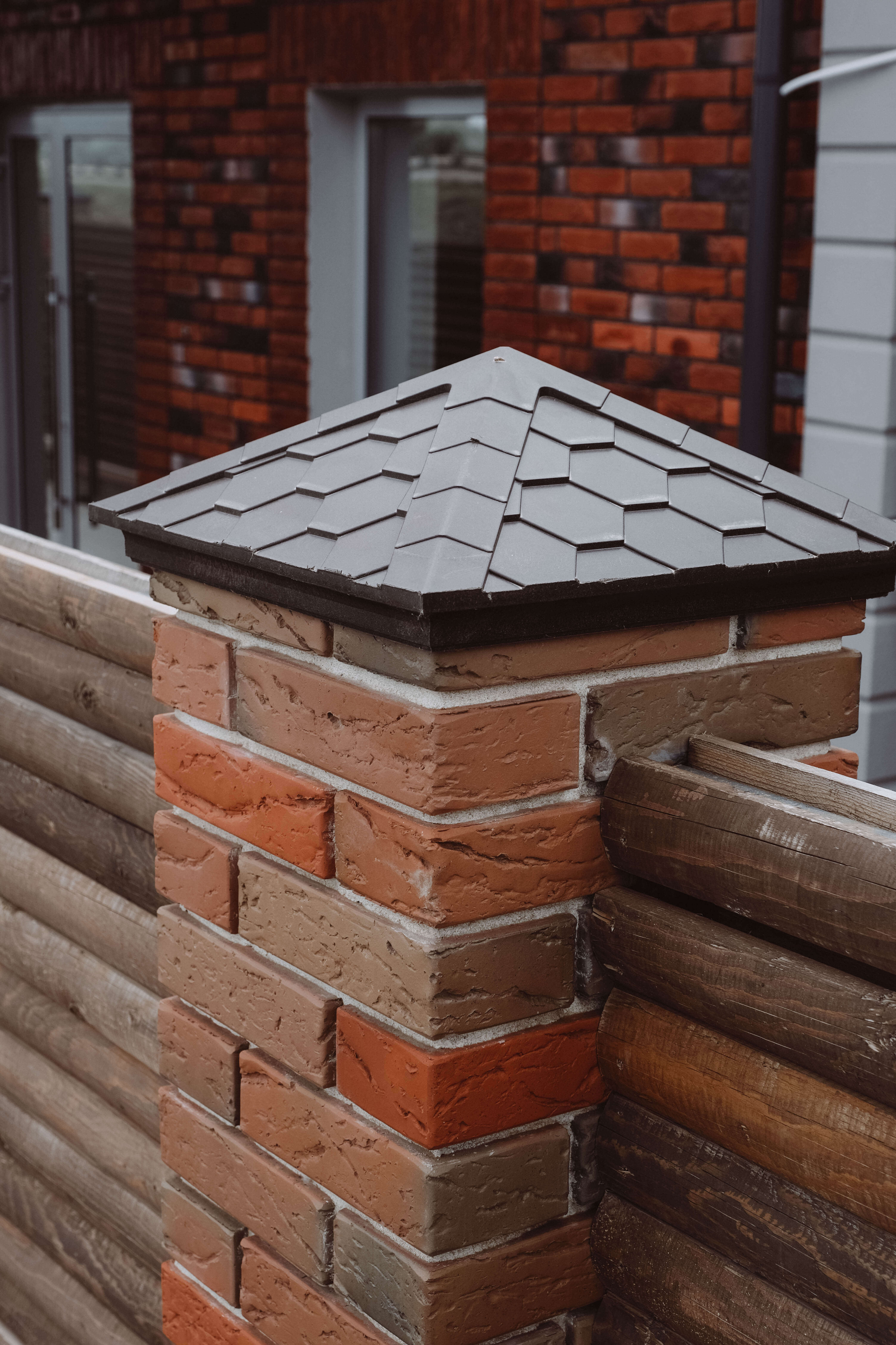 Колпак Zking Эверест Коричневый на столб 1.5х1.5 кирпича (390х390мм) в Чите фото